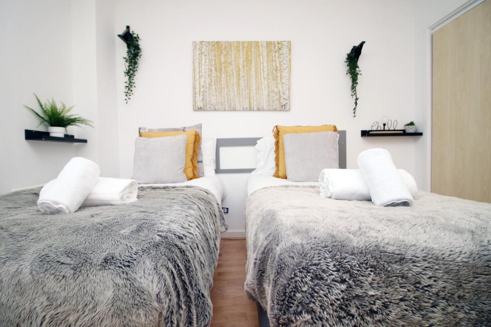 Centrally Located Spacious 2Br | Cohost Partners カーディフ エクステリア 写真